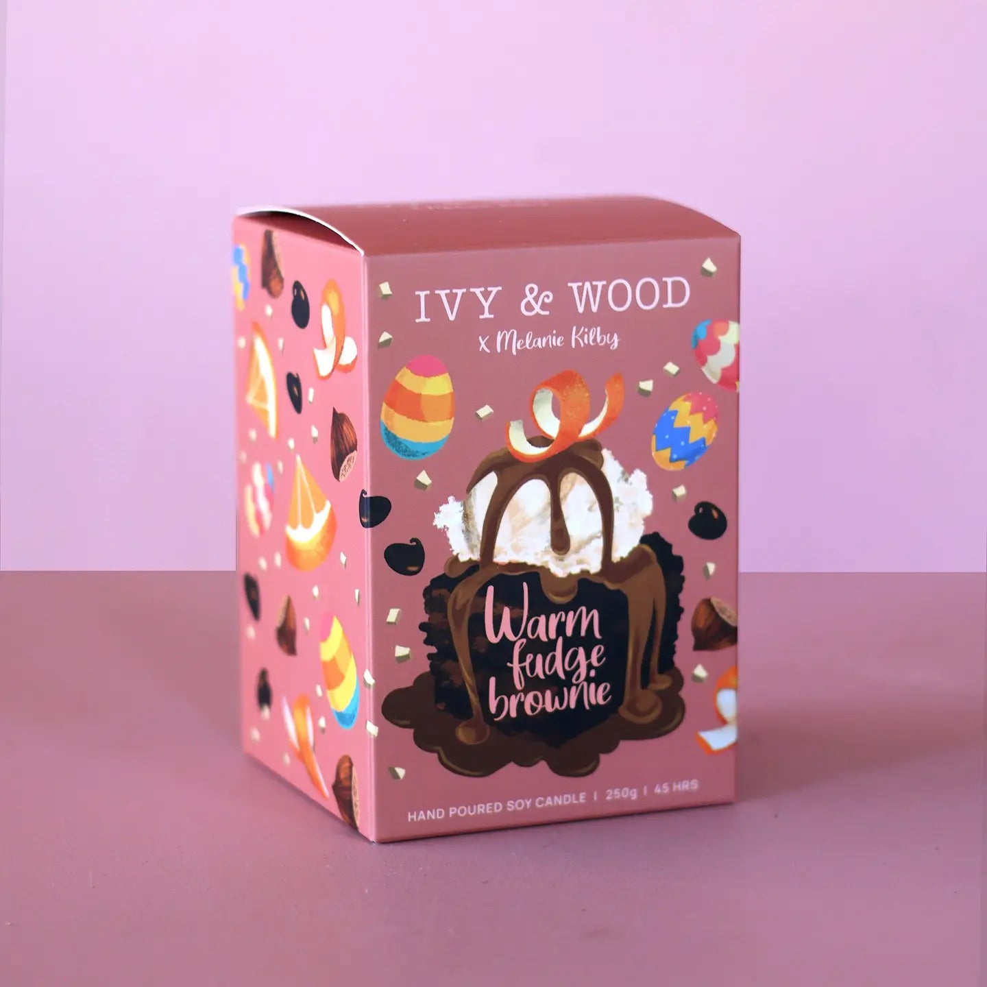 IVY & WOOD - "Warm Fudge Brownie" Limited Edition Easter Candle