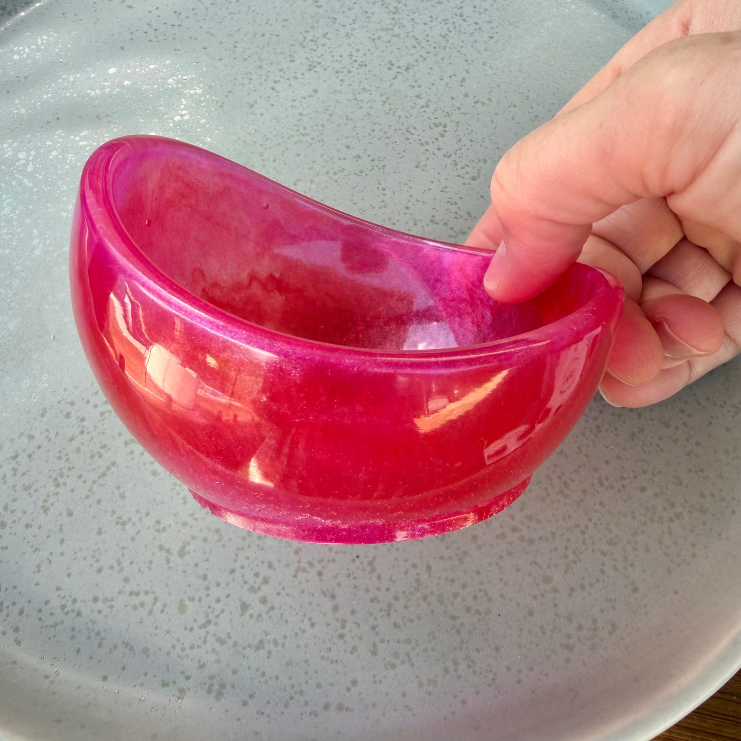 BRENDA STONE ART - Small Resin Scoop Bowl 2 Reds