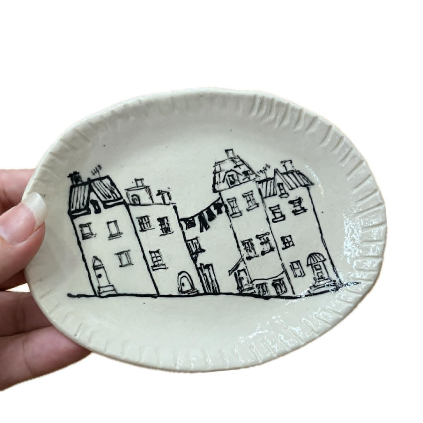 BELOVED POTTERY - Drawing Plate (small) - Laundry Lane