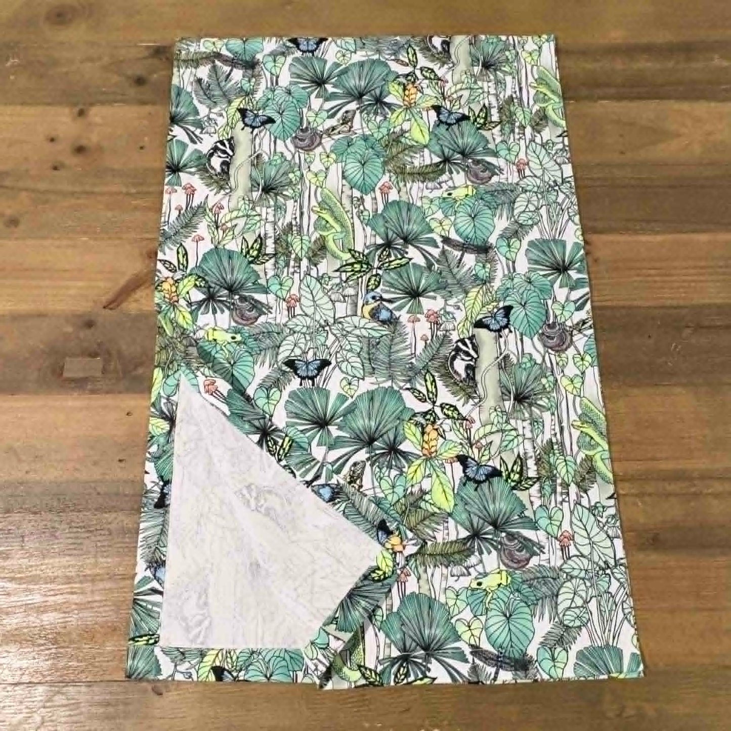 THE SCENIC ROUTE - "DAINTREE"- Cotton Art Table Runner