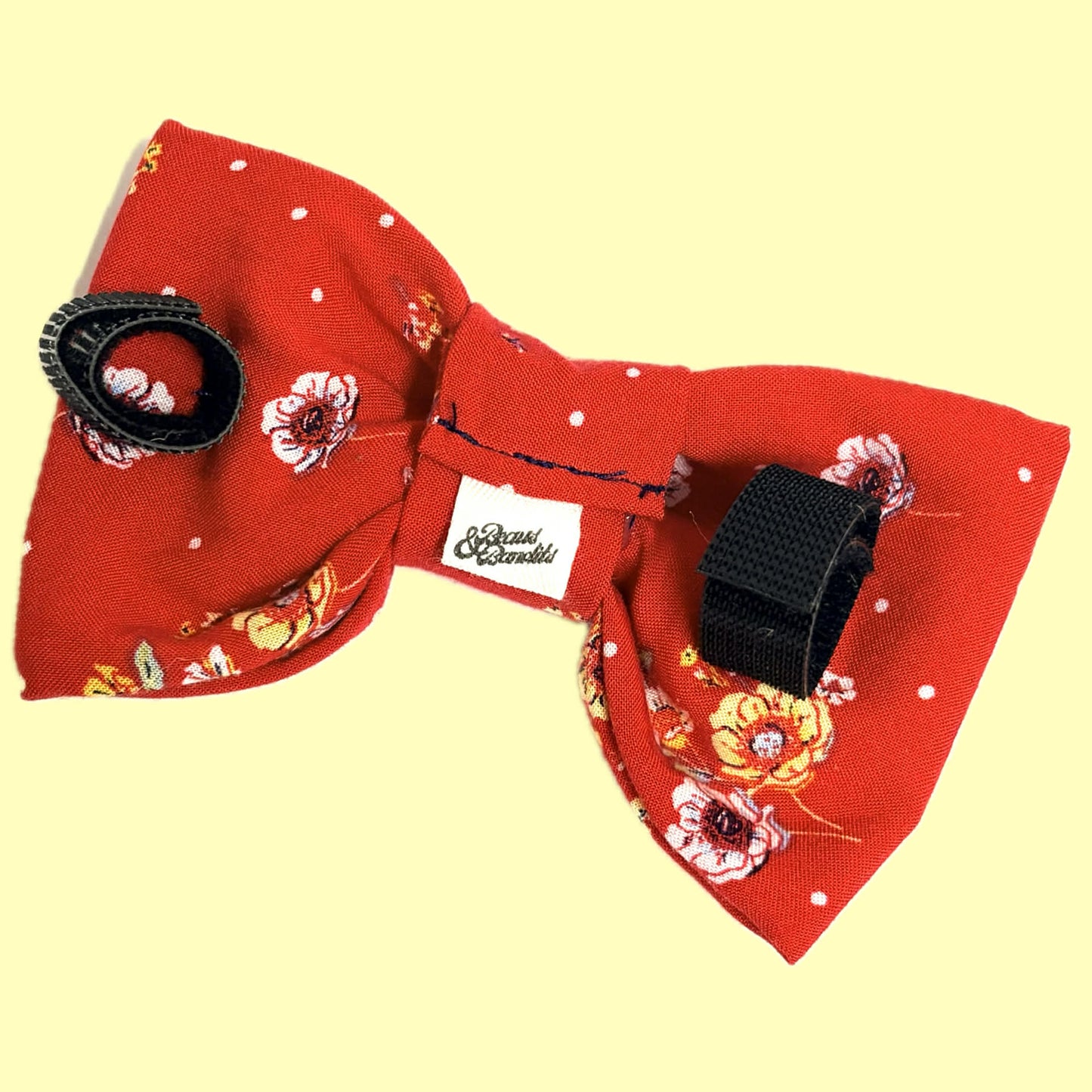 BEAUS AND BANDITS - DOGGY BOW TIE - FLOWERS ON RED - MEDIUM