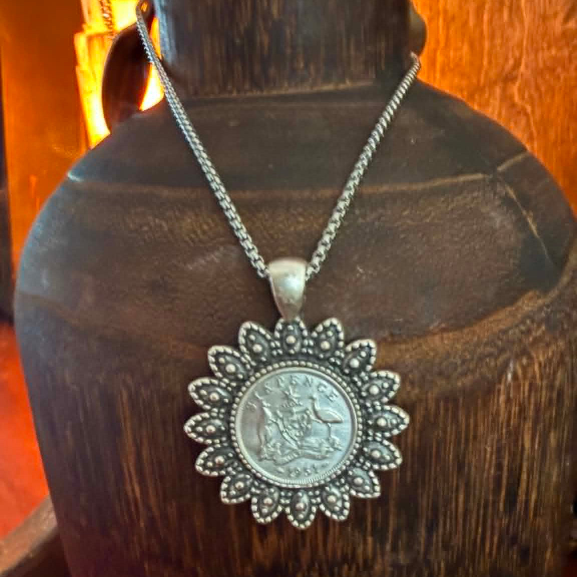 MOLLY MADE- 1963 Sixpence Floral Zamak Pendant Necklace