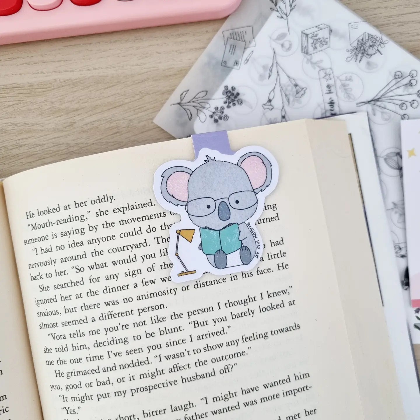 SWALLOW WIND ART - KOALA STUDY BUDY - MAGNETIC BOOKMARK