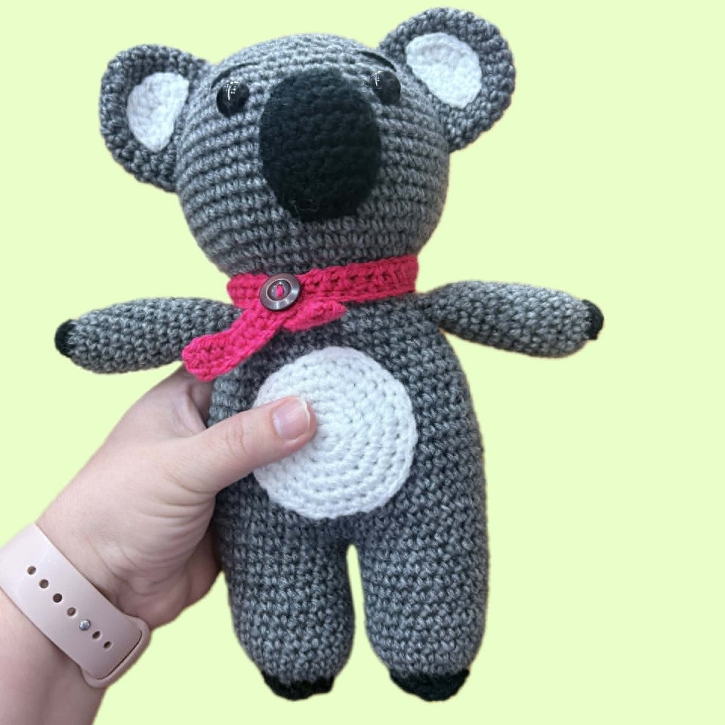 BEAKNITS- CROCHET KOALA WITH PINK SCARF