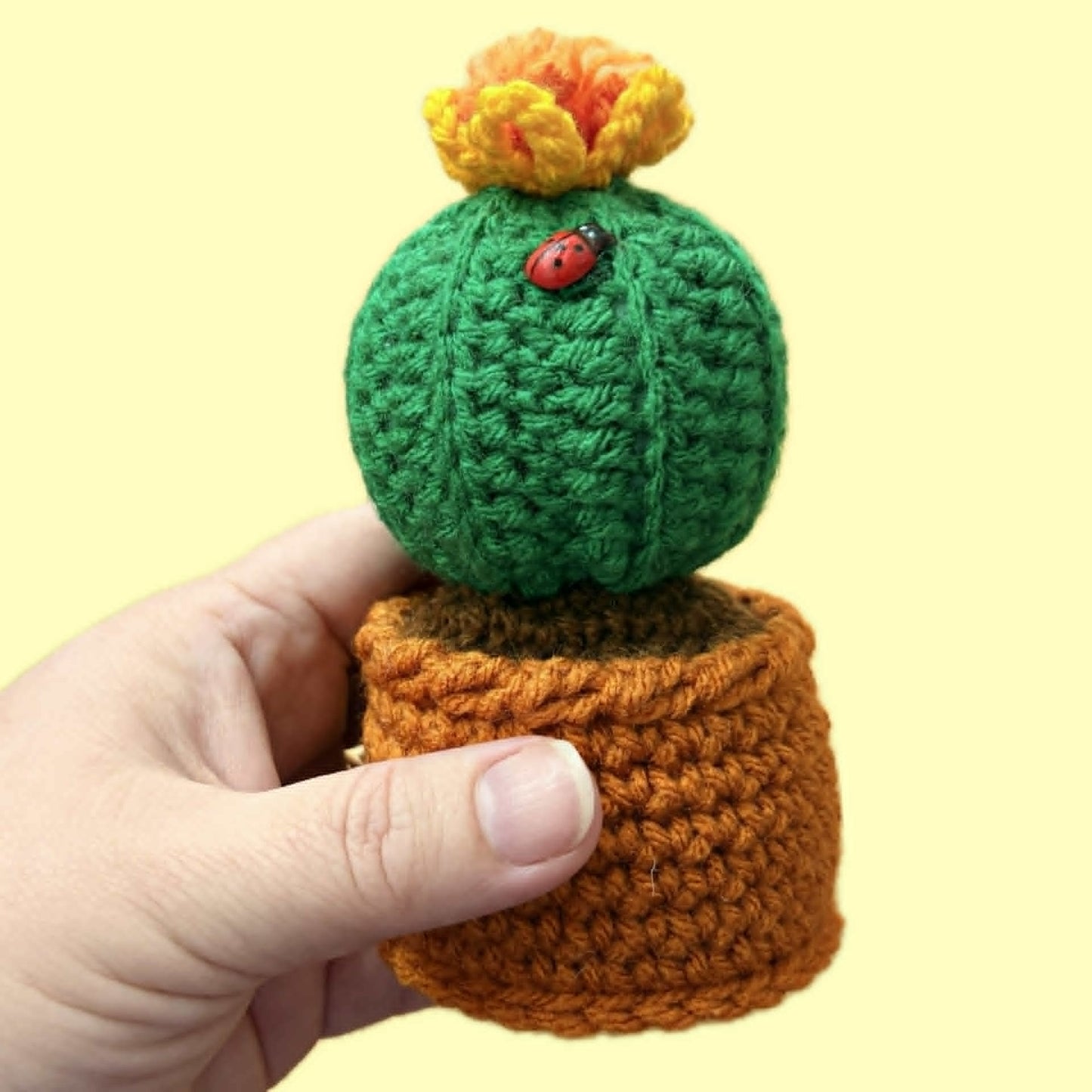 BEAKNITS- CROCHETED CACTUS #1