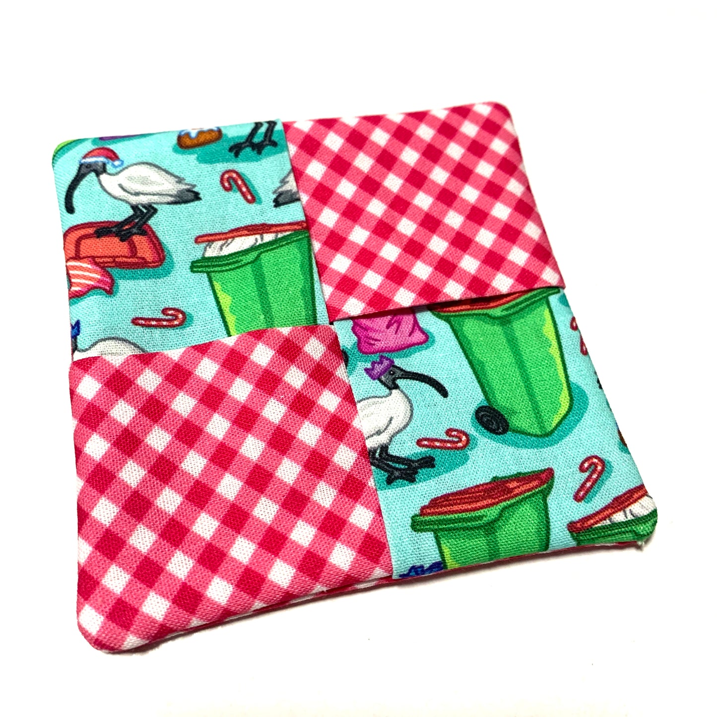MUMMA WHOOPEE- SINGLE CHRISTMAS WINE GLASS SLIPPER/COASTERS- Christmas Bin Chickens & Pink Gingham