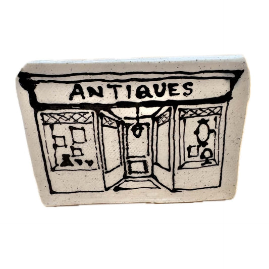 BELOVED POTTERY - Village - Antiques House Jewelry Holder