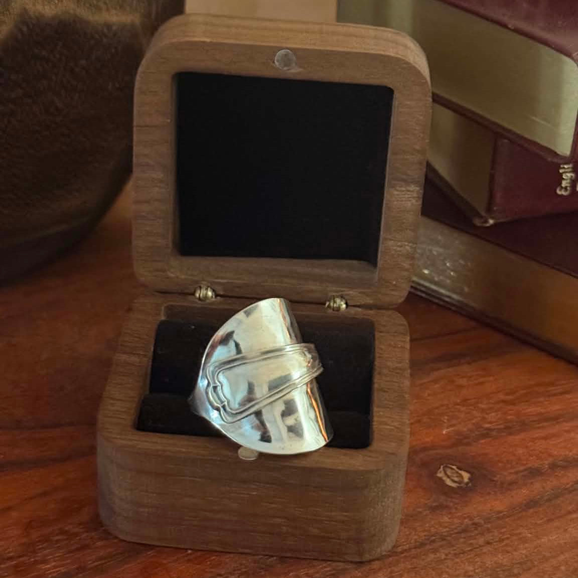 MOLLY MADE - Vintage Saddle Spoon Ring