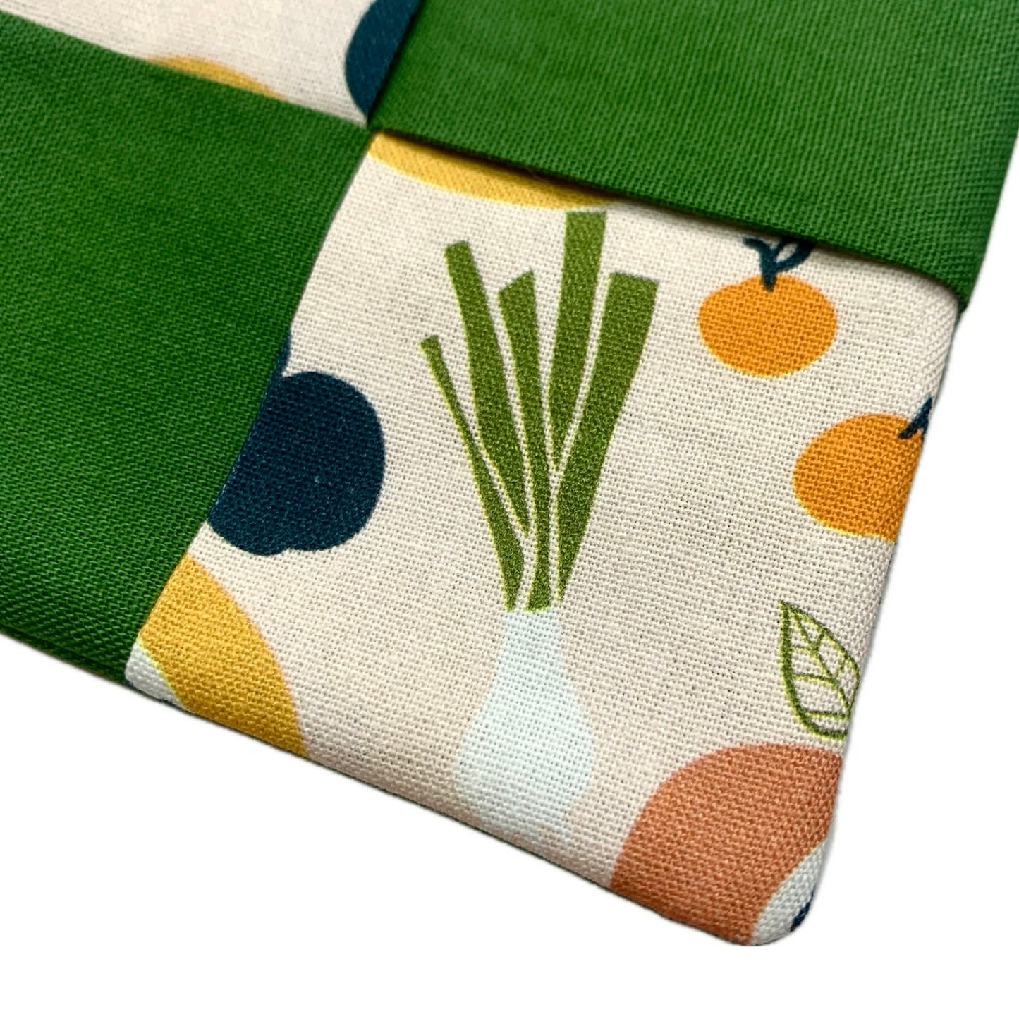 MUMMA WHOOPEE- SINGLE WINE GLASS SLIPPER/COASTERS- Fruit & Veges with Green