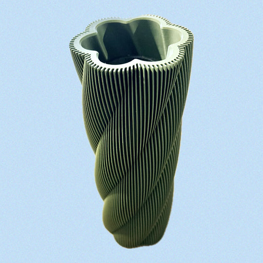 DWAYNSKI.3D - "Twistlam" Vase - Olive