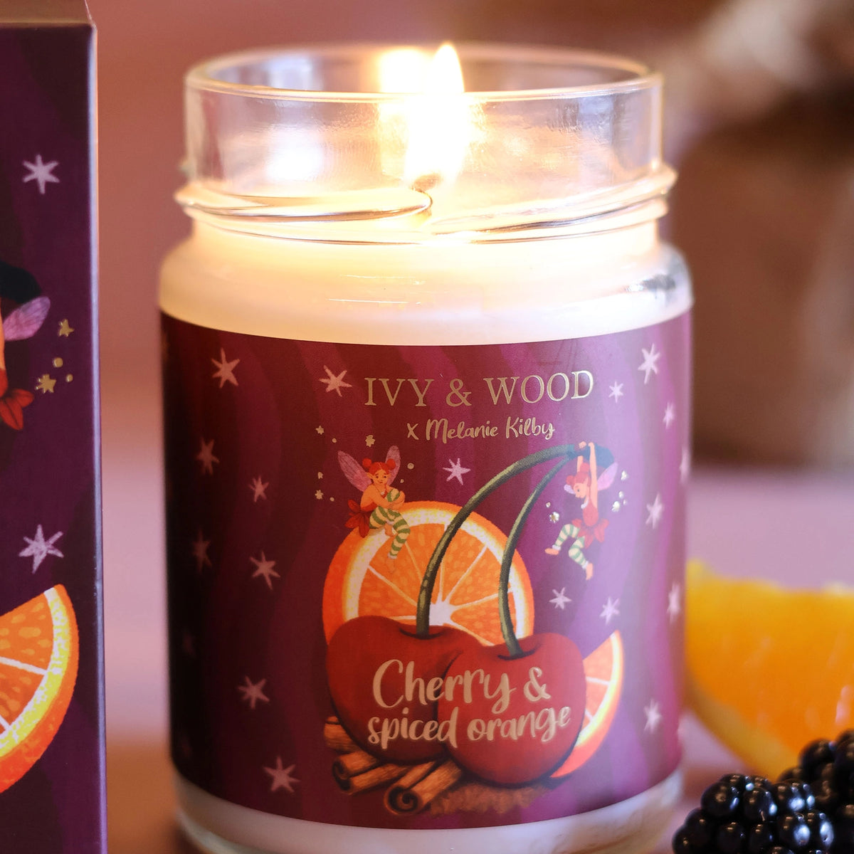 IVY & WOOD - "Cherry & Spiced Orange"-Limited Edition Christmas Candle
