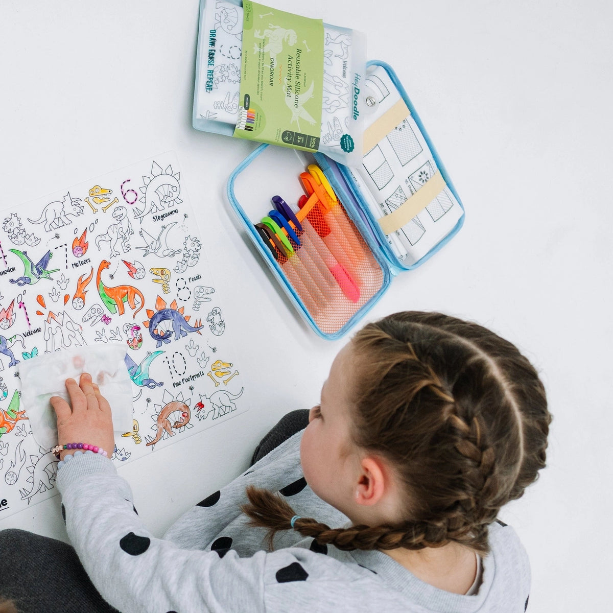 HEY DOODLE - DINO ROAR - Classic Colouring & Doodle Mat