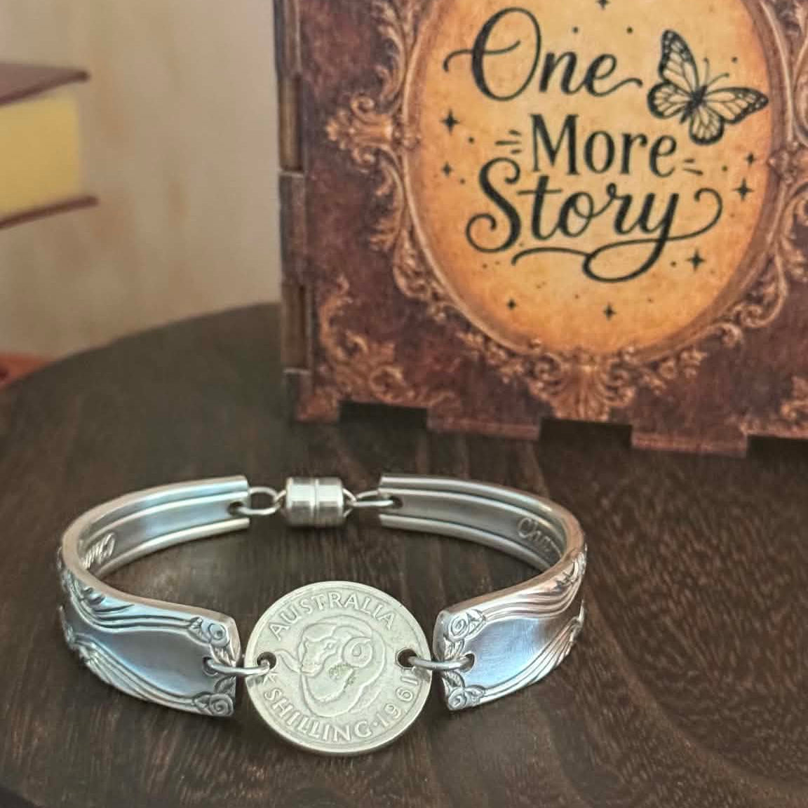 MOLLY MADE- Grosvenor 'Charm" Silverware Handle Bracelet