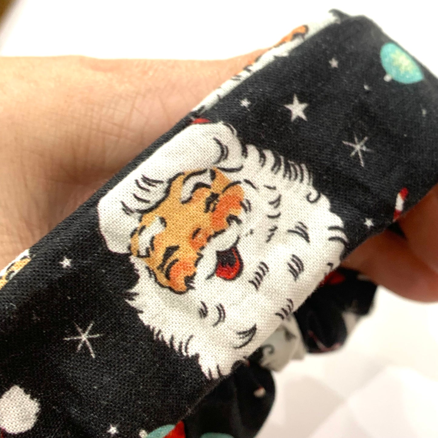 MUMMA WHOOPEE - Regular “Vintage Santas in Black” SCRUNCHIE
