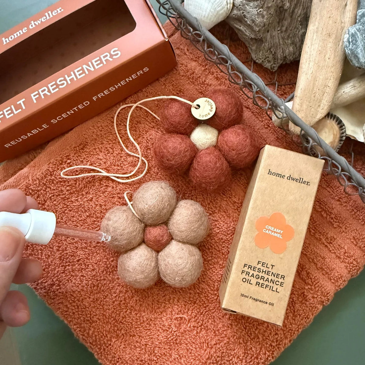 HOME DWELLER - Felt Fresheners - Creamy Caramel