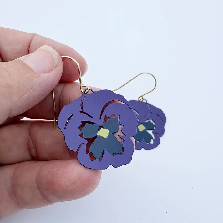 DENZ & CO - Pansy flower earrings in Violet & Purple