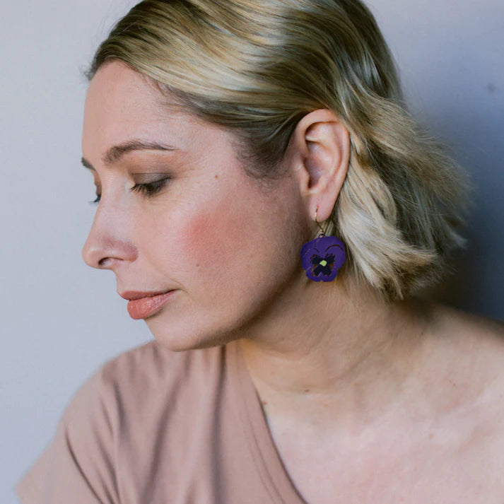 DENZ & CO - Pansy flower earrings in Violet & Purple