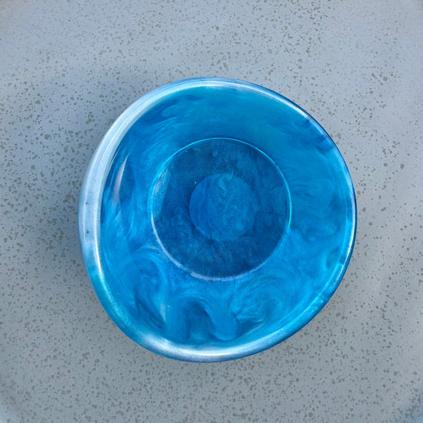 BRENDA STONE ART - Small Resin Scoop Bowl 1 Blues