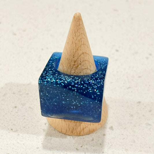 RAY BY DESIGN - Resin Ring Blue