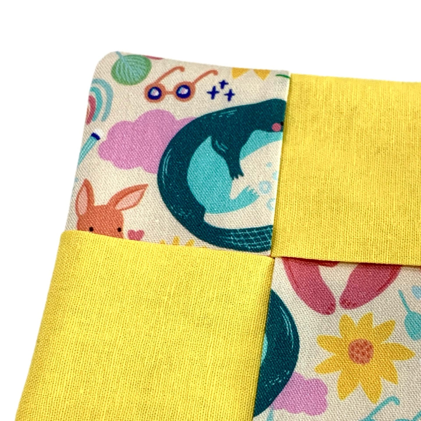 MUMMA WHOOPEE- SINGLE WINE GLASS SLIPPER/COASTERS- "Animal Mix-Up" Yellow