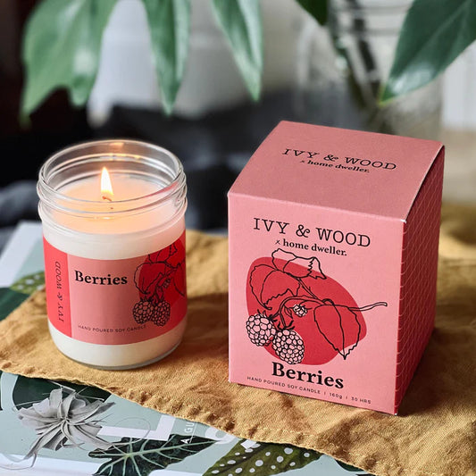 IVY & WOOD - Berries Scented Candle 'Homebody' Collection