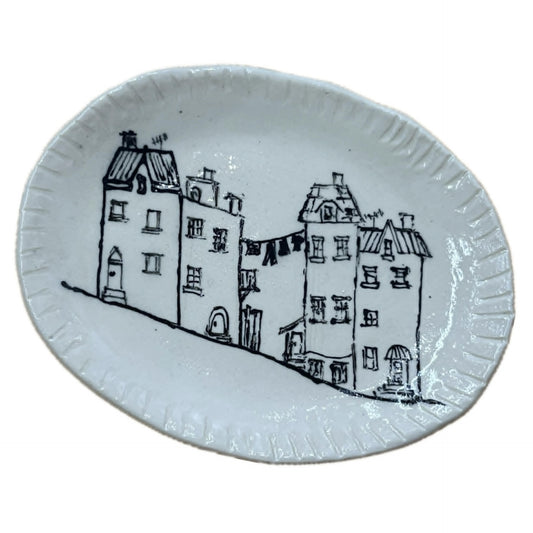 BELOVED POTTERY - Drawing Plate (small) - Laundry Lane