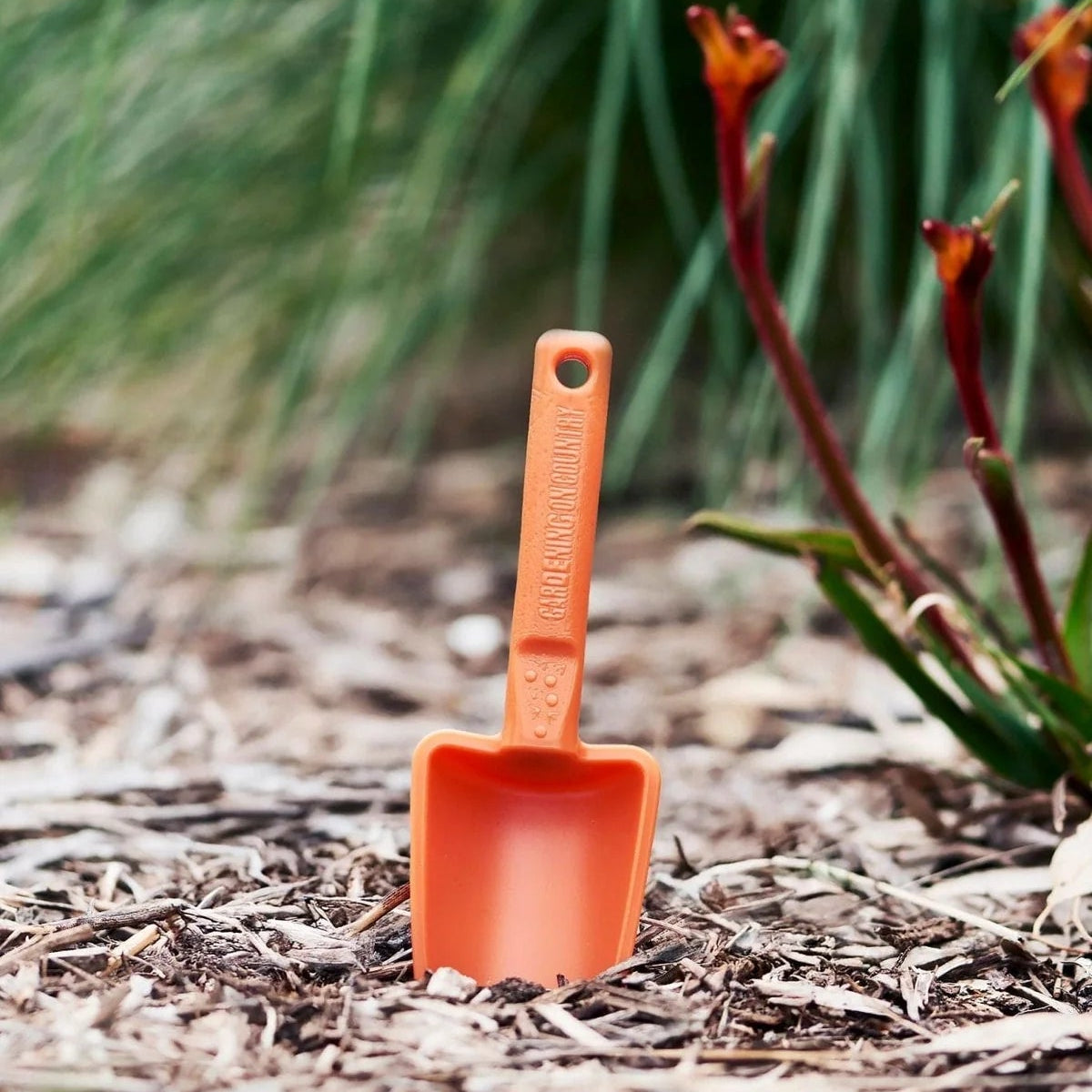 GARDENING ON COUNTRY - Joey Kids Trowel Kakadu Green – Recycled Plastic Kids Garden & Beach Trowel