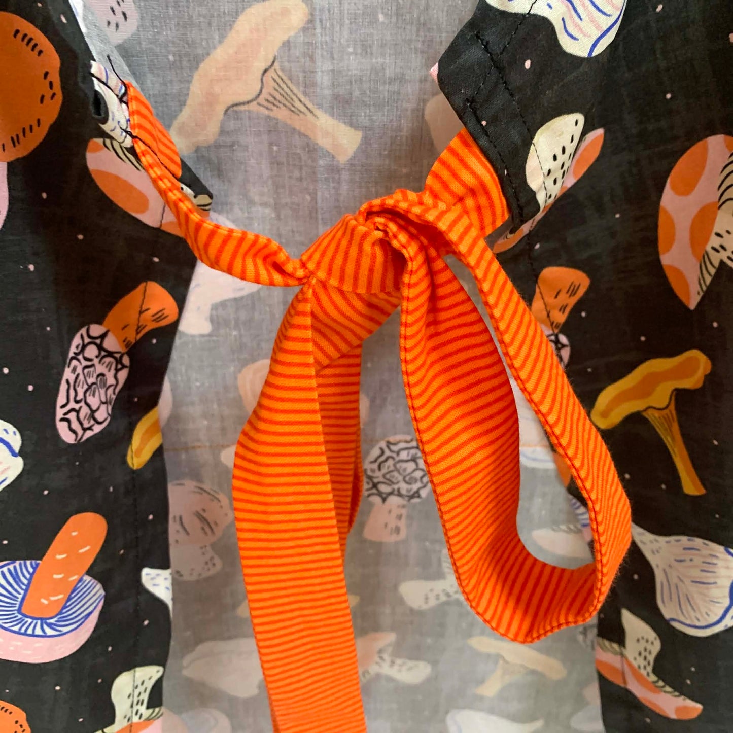 MUMMA WHOOPEE- "Magic Mushrooms" APRON