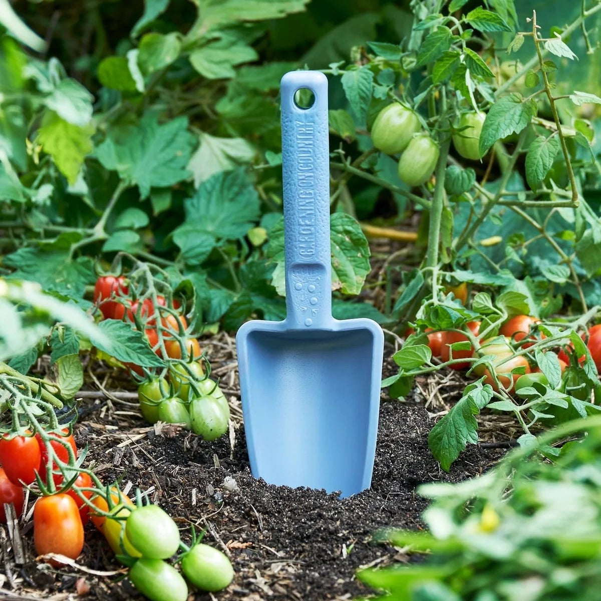 GARDENING ON COUNTRY - Womby Hand Trowel  Kakadu Green — Recycled Plastic, Australian Made