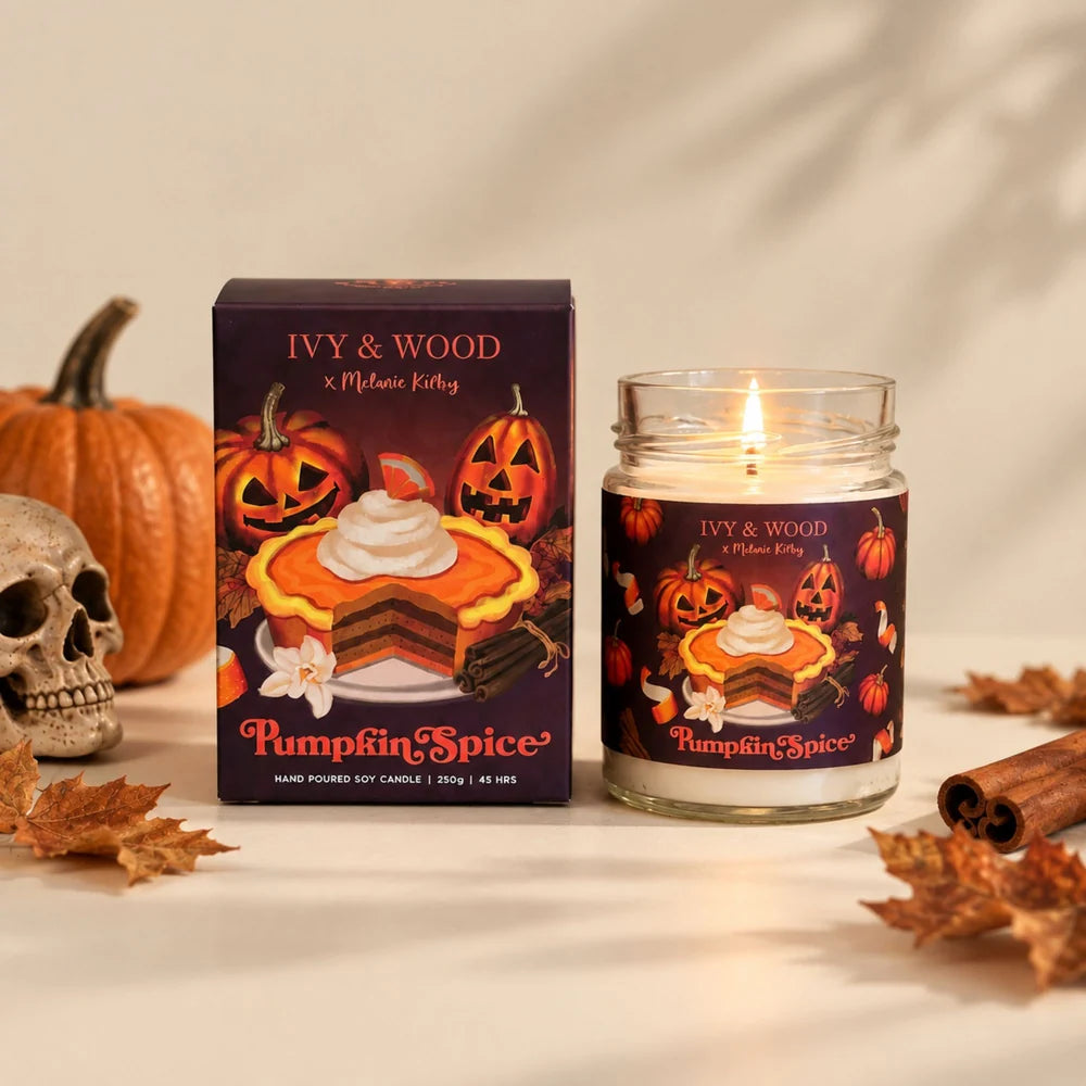 IVY & WOOD - "Pumpkin Spice"-Limited Edition Halloween Candle