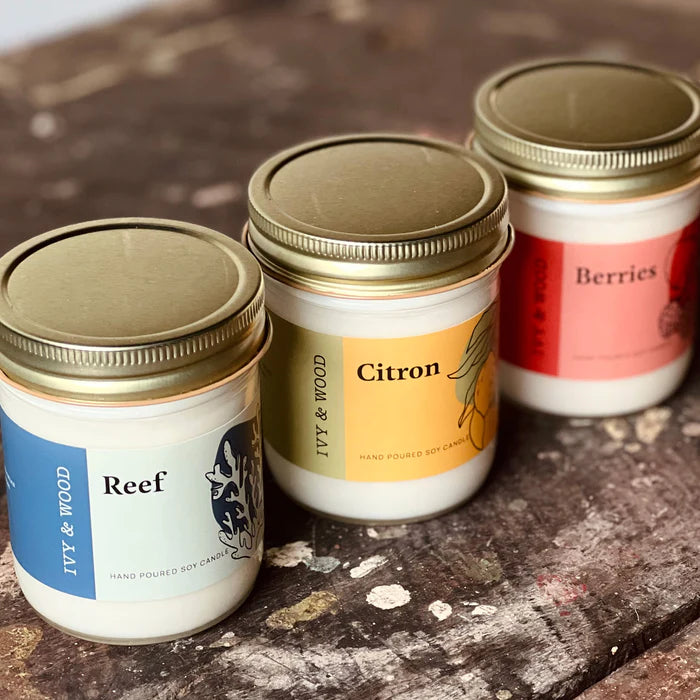 IVY & WOOD - Berries Scented Candle 'Homebody' Collection