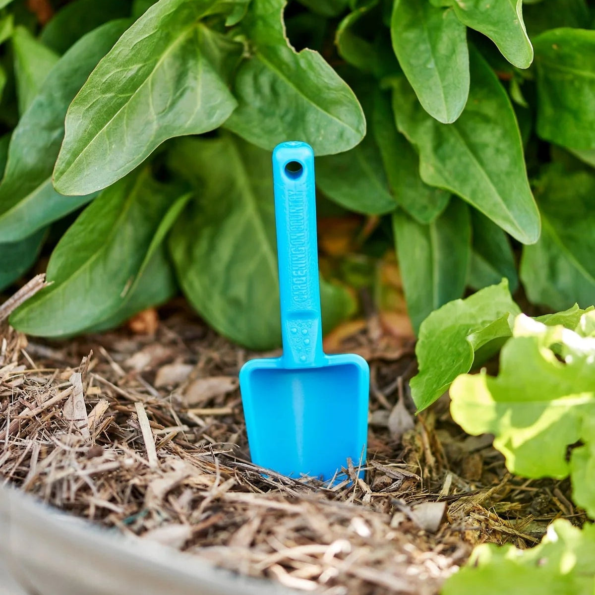 GARDENING ON COUNTRY - Joey Kids Trowel Kakadu Green – Recycled Plastic Kids Garden & Beach Trowel
